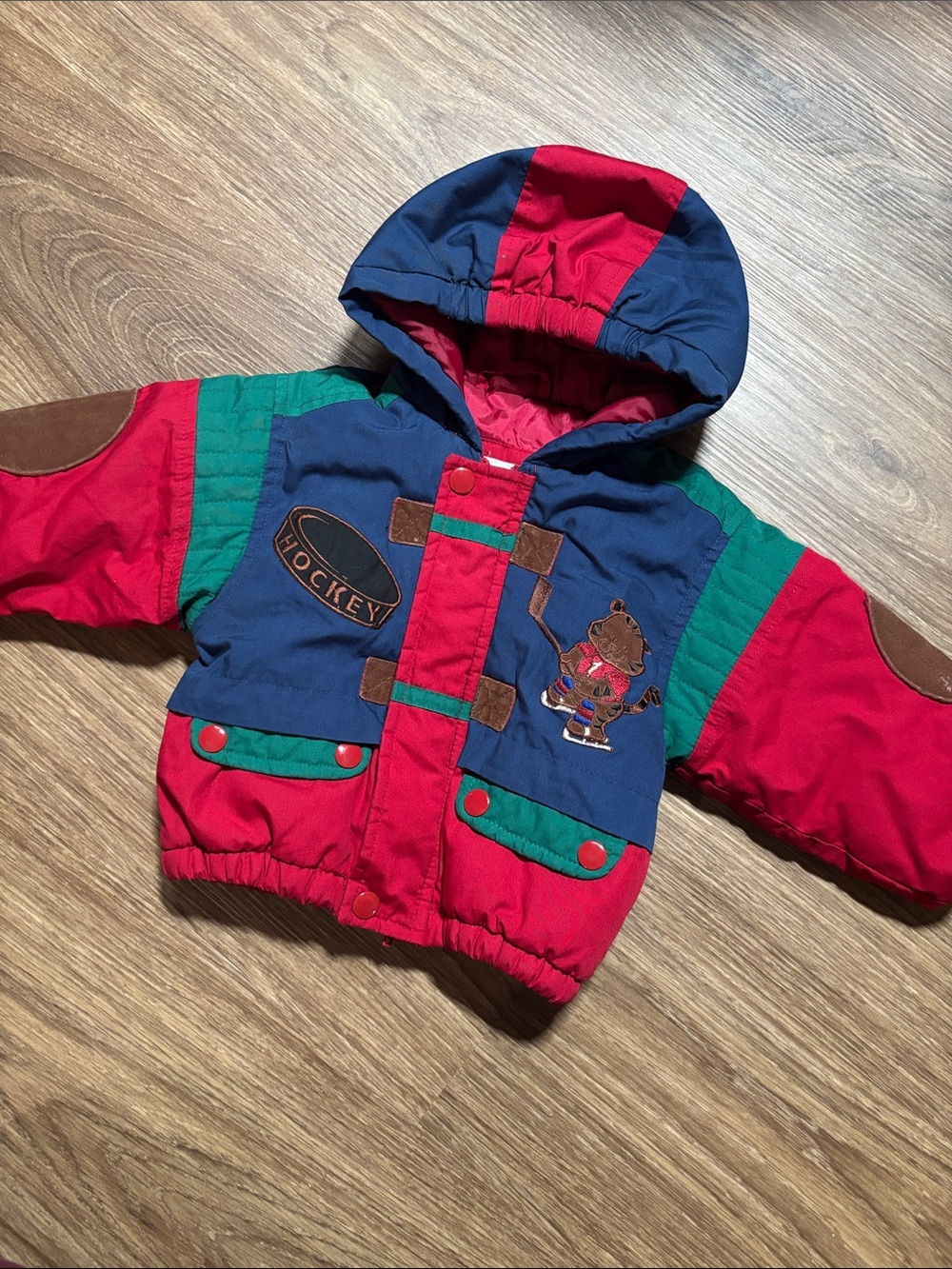 Vintage 90s Basic Outlook Colorblock Hockey Bear Puffer Jacket 12M baby winter